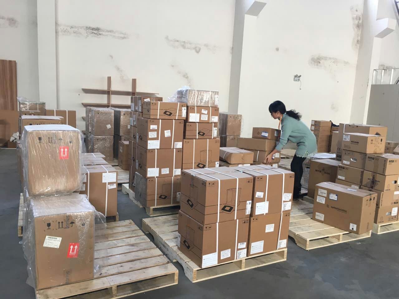 蘇州金鉆倉庫實(shí)拍圖