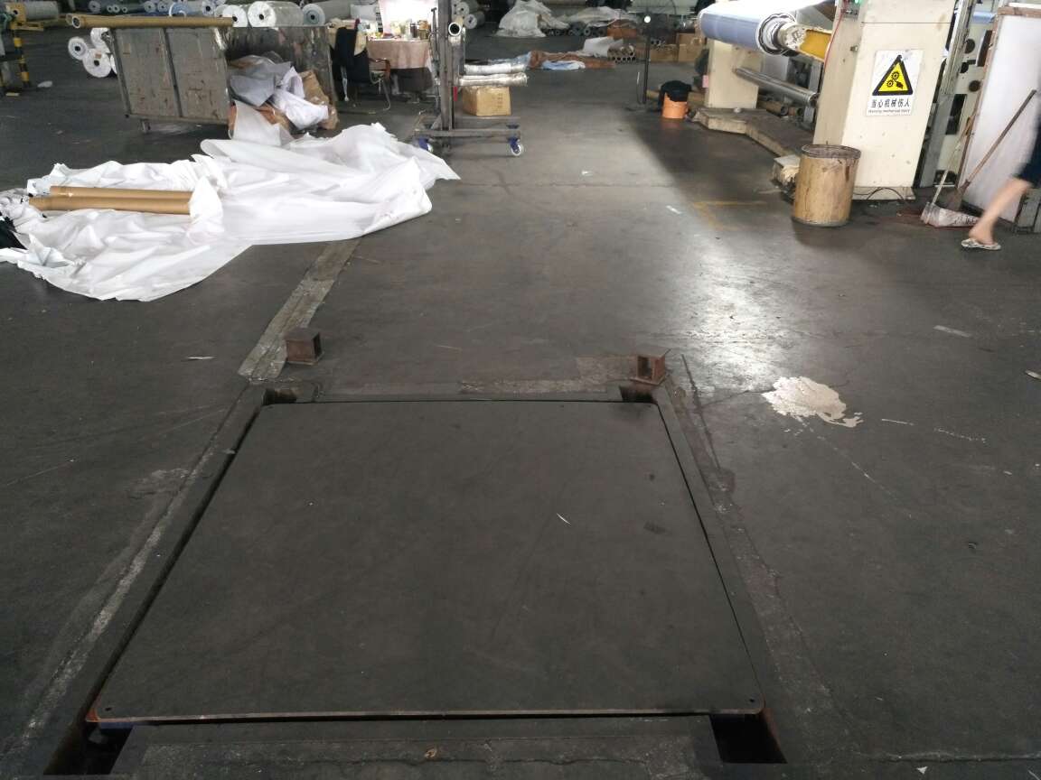 3噸電子地磅維修現(xiàn)場