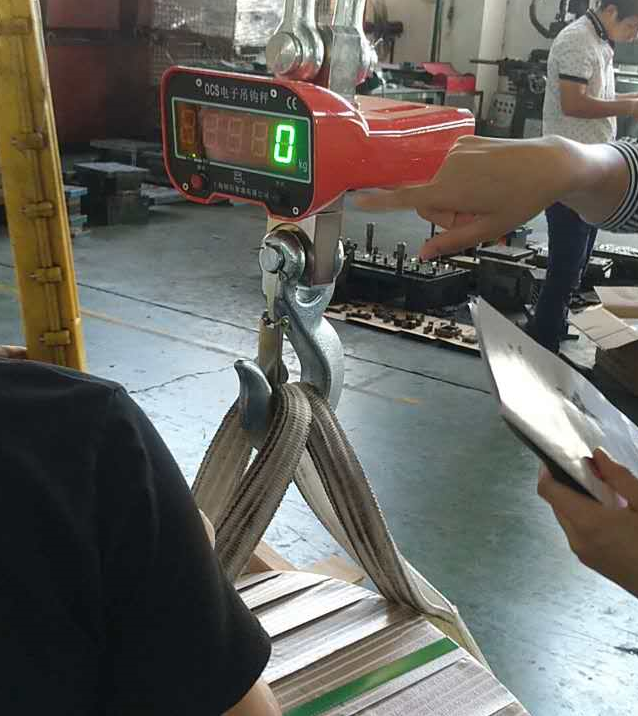 5噸電子吊秤稱量測試現(xiàn)場