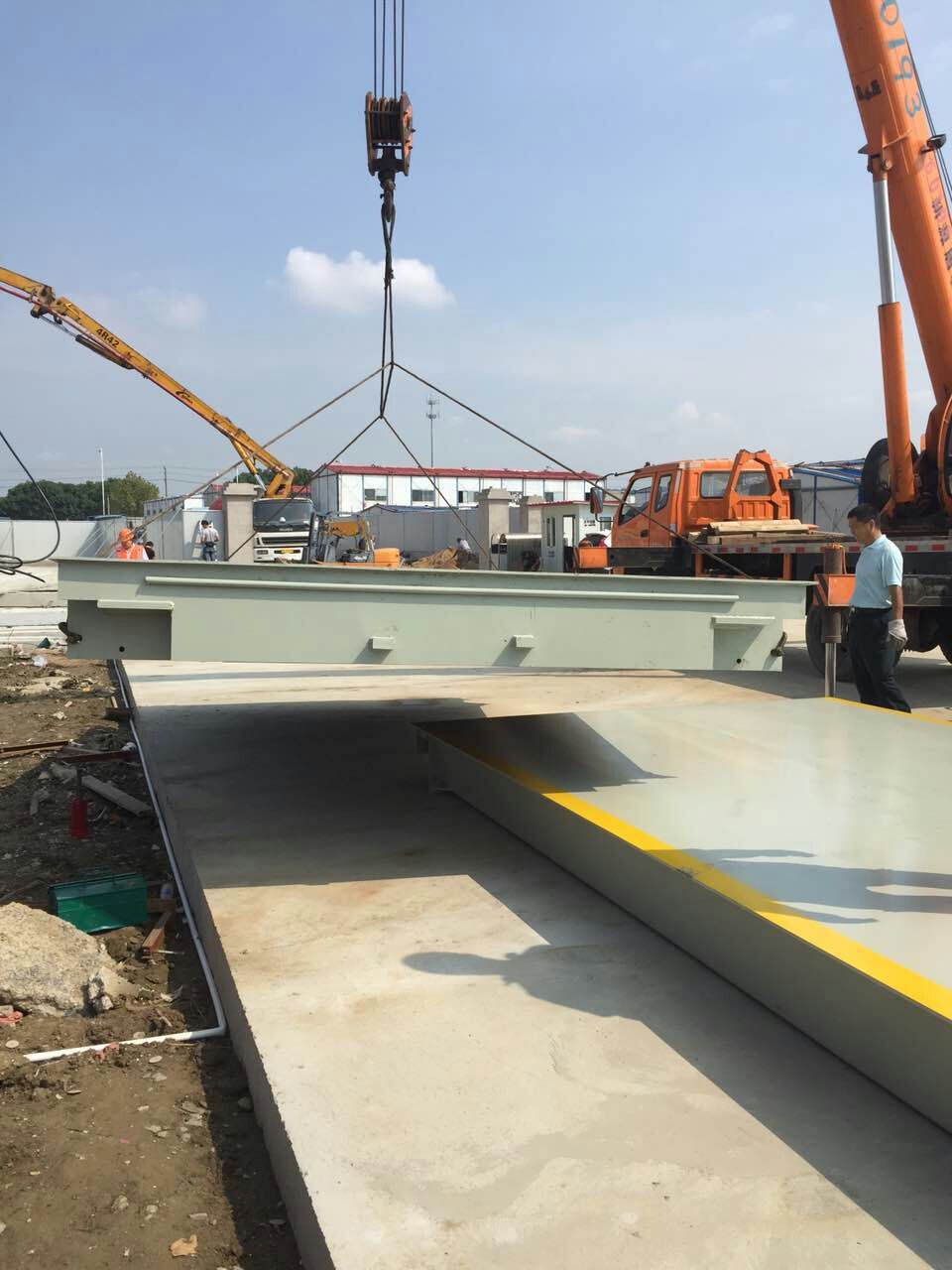 汽車衡安裝現(xiàn)場(chǎng)