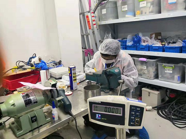 瑩特麗電子秤維修現(xiàn)場(chǎng)