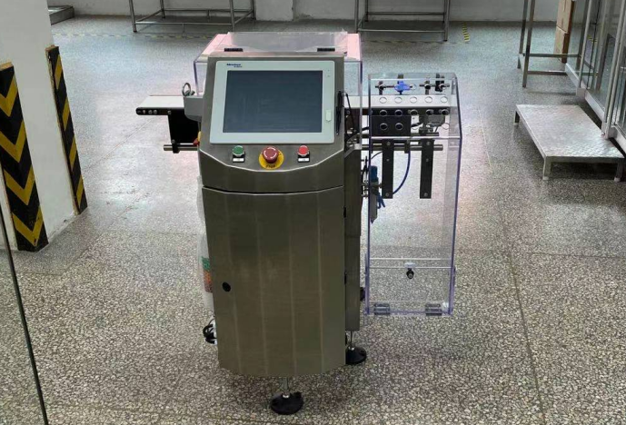 進口高精度在線檢重秤在藥廠的應(yīng)用案例分享-蘇州金鉆