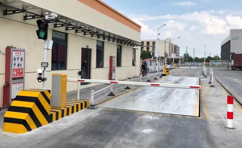 無(wú)人值守汽車(chē)衡地磅