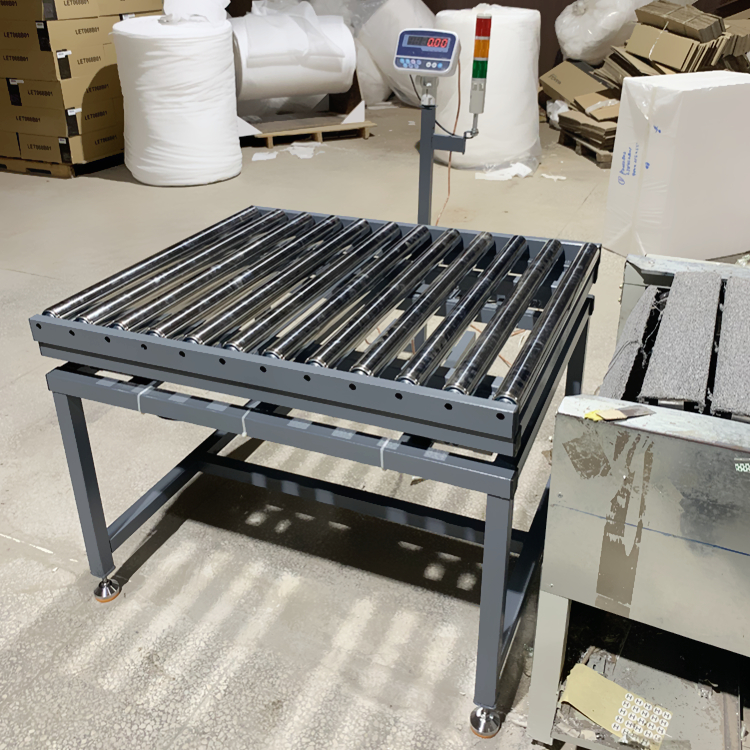 無動力滾筒秤 帶打印、報警功能在化妝品行業(yè)的應(yīng)用案例