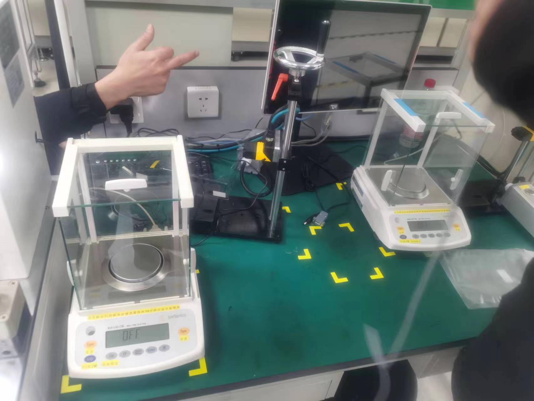 電子天平在智能制造企業(yè)中的應(yīng)用